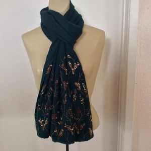 Cashmere/silk green scarf