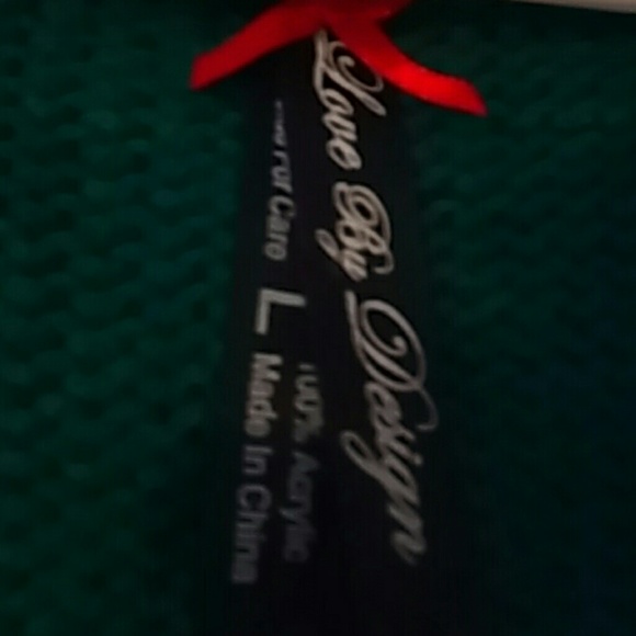 Love by Design..button up gorgeous emerald green s - Picture 3 of 3