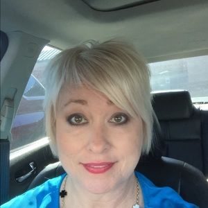 Meet your Posher, Faye