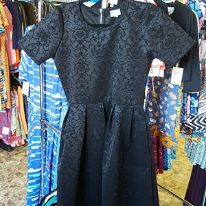 LuLaRoe Medium Amelia