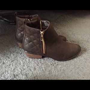 Super cute booties!!!
