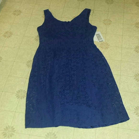 Robbie Bee  size 8 Navy lined lace