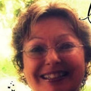 Meet your Posher, Elois