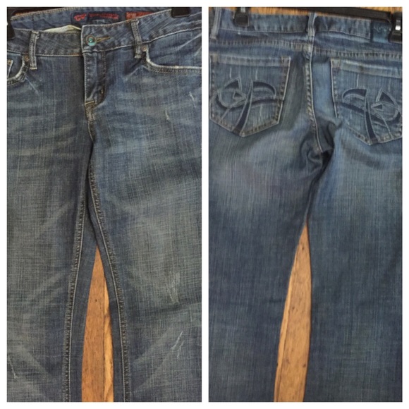BUNDLE. CHIP & PEPPER "LAGUNA BEACH FLARE" DENIMS - Picture 3 of 4