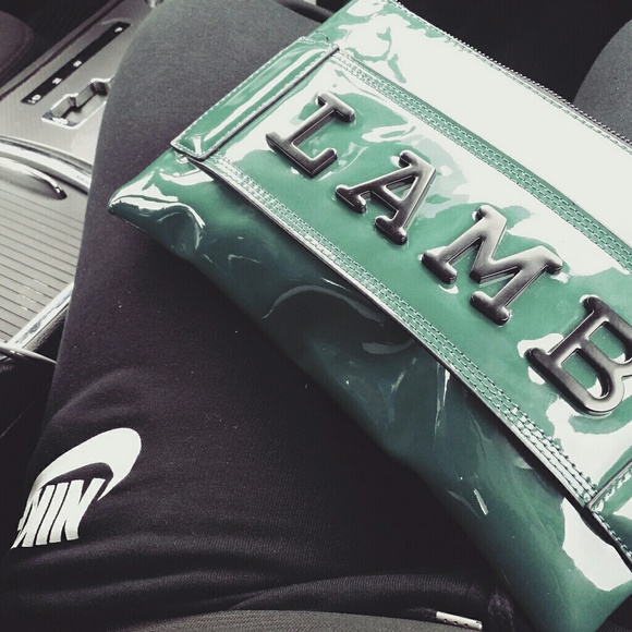 Meet your Posher, Alisha - Picture 2 of 8