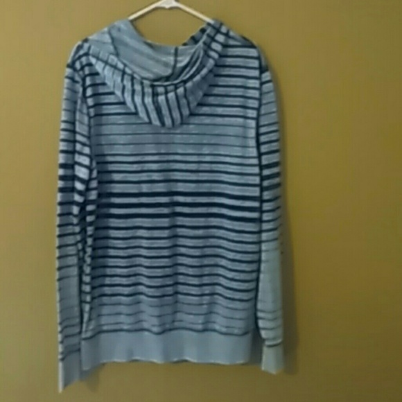 Pull over hoodie by On the Byas - Picture 2 of 2