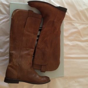 Frye Paige boots Tan size 8