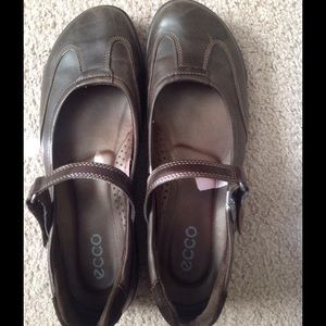Ecco shoes