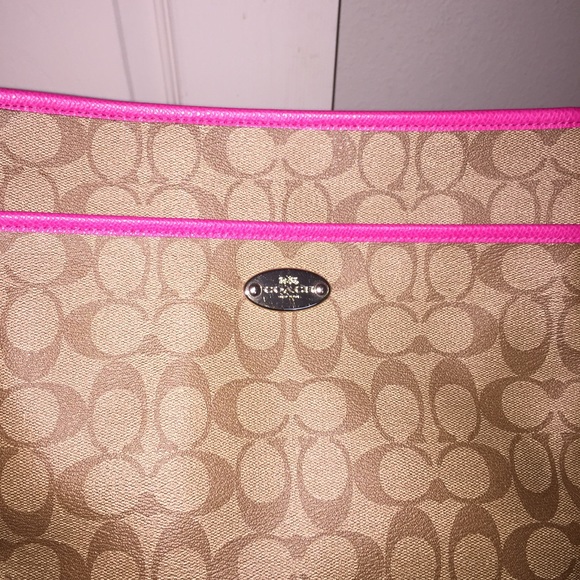Coach purse and wallet