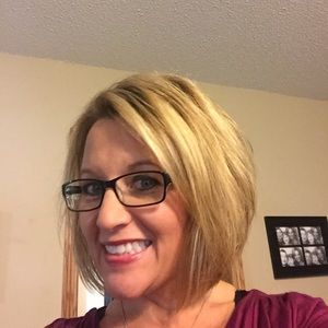 Meet your Posher, Deb