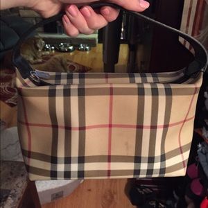 AUTHENTIC Burberry purse SZ Small