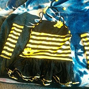 Cute bee Halloween costume