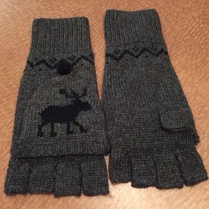 ❤️SOLD❤️Abercrombie moose gloves mittens