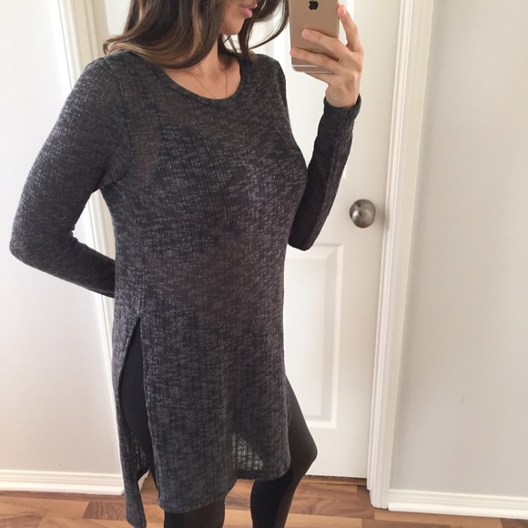 Sold • Dark Grey Ribbed Split Long Sleeve - Picture 4 of 4