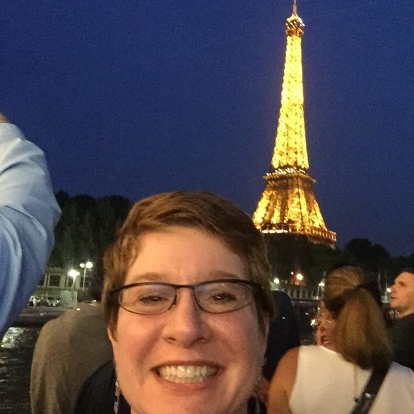 Meet your Posher, Lynn - Picture 1 of 1