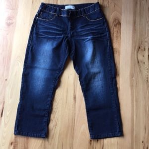Capri denim jeans