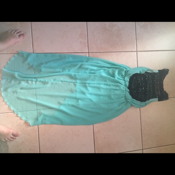 Turquoise high low dress with lace detailing - Picture 3 of 4