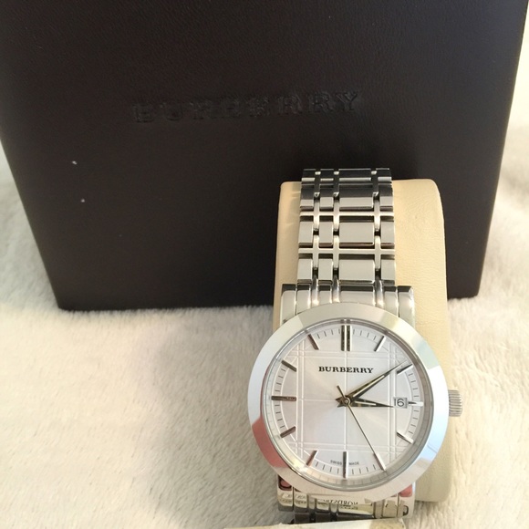 SOLD - Picture 2 of 4