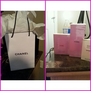 Meet your Posher, Priscilla