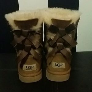 Bailey Bowe UGG's Open to offers!