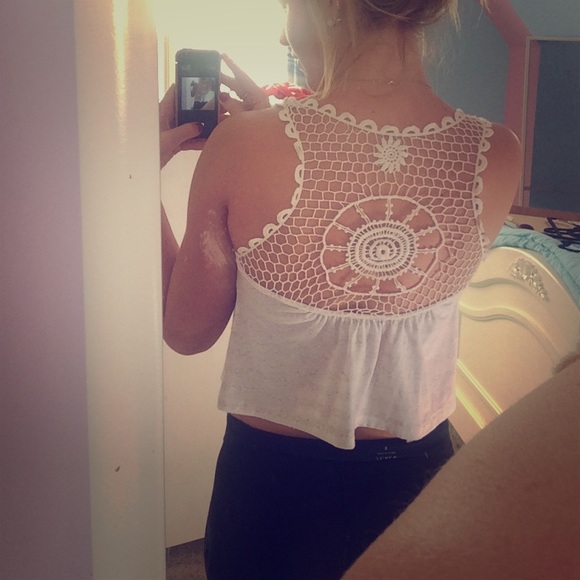 Striped and lacy cropped tank top