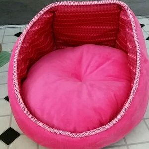 Hot pink dog bed