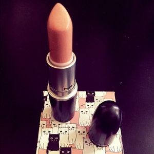 MAC Free As A Butterfly