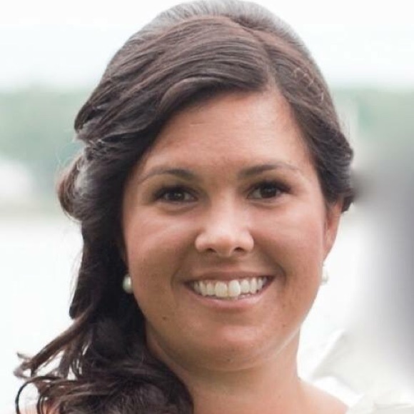 Meet your Posher, Liz - Picture 1 of 1