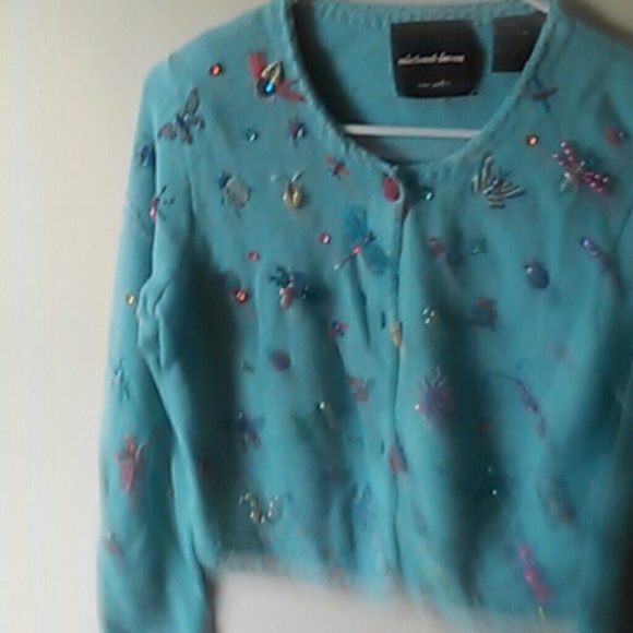 Sweaters - Picture 2 of 3