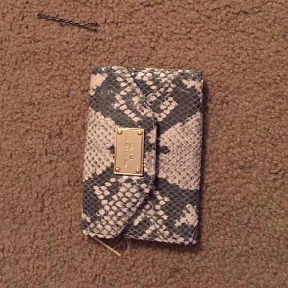 Michael kors wallet