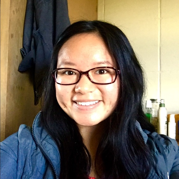 Meet your Posher, Hailee - Picture 1 of 1