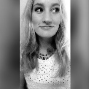 Meet your Posher, Abigail