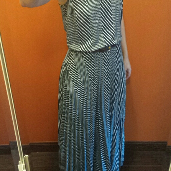 💥SOLD 💥Michael Kors knife pleat maxi