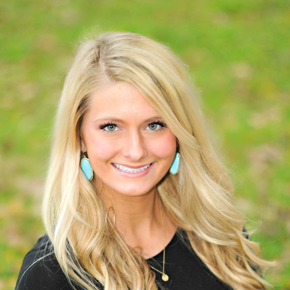 Meet your Posher, Whitney - Picture 1 of 6