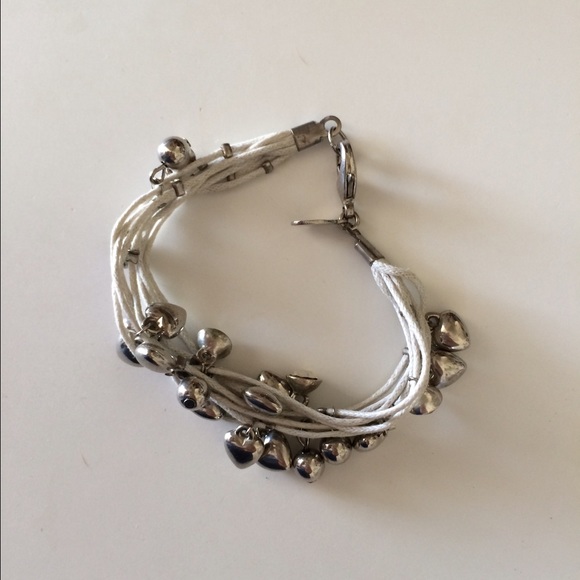 Silver & White Heart charm bracelet - Picture 1 of 2