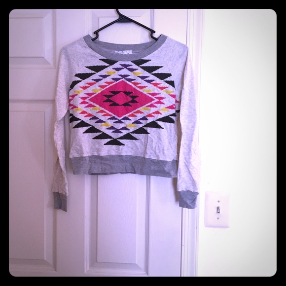 Long sleeved crop top