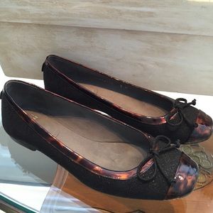 Price DROP Stuart Weitzman Flat Size 8M