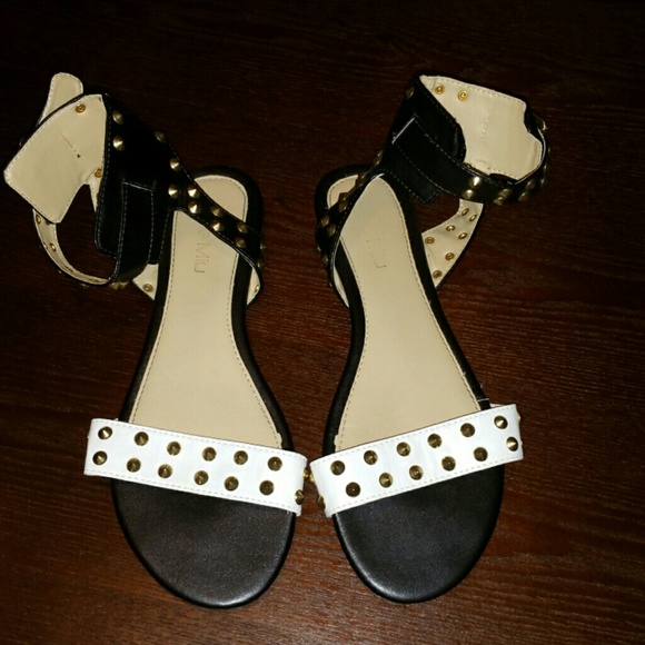 Ladies shoes