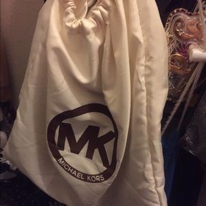 MK dust bag