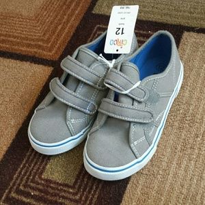 Boys shoes