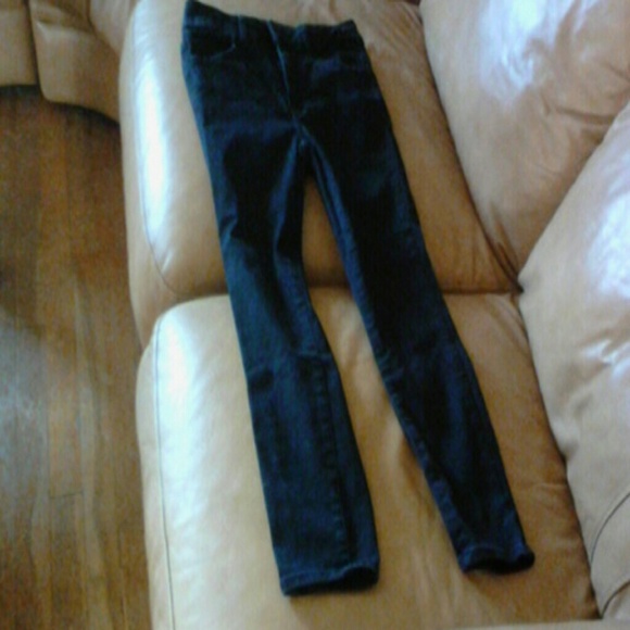 Black american eagle crop pants