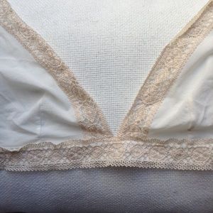 Victoria's Secret No Wire No Padding Bra