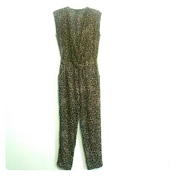 Cheetah print jumpsuit - Picture 1 of 3