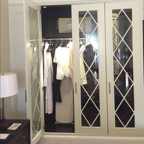 Meet your Posher, Jessica - Picture 2 of 2