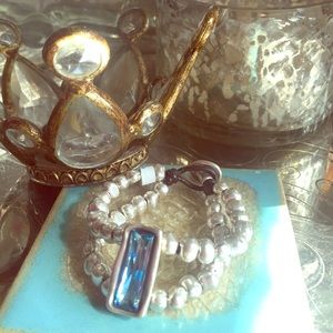 Uno de 50 jeweled baby blue beaded bracelet