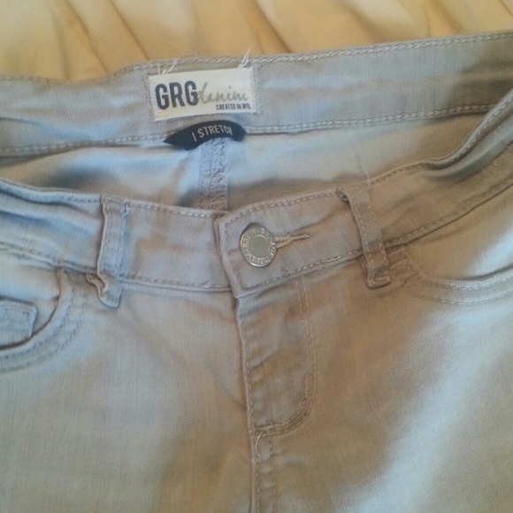 Pants - Picture 3 of 4