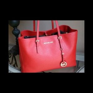 Michael Kors Saffiano Jet Set Large Tote