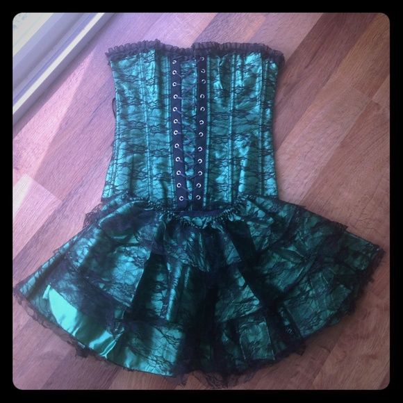 Bgreen and black corset and skirt NWOT