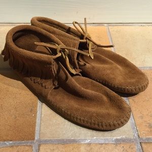Minnetonka Moccasins Size 8