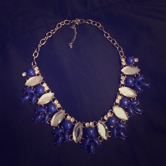 Blue necklace - Picture 1 of 1